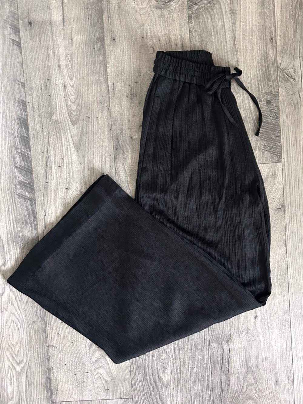 COS Textured Wide-Leg Drawstring Pants Black Size 2 - Picture 2 of 9